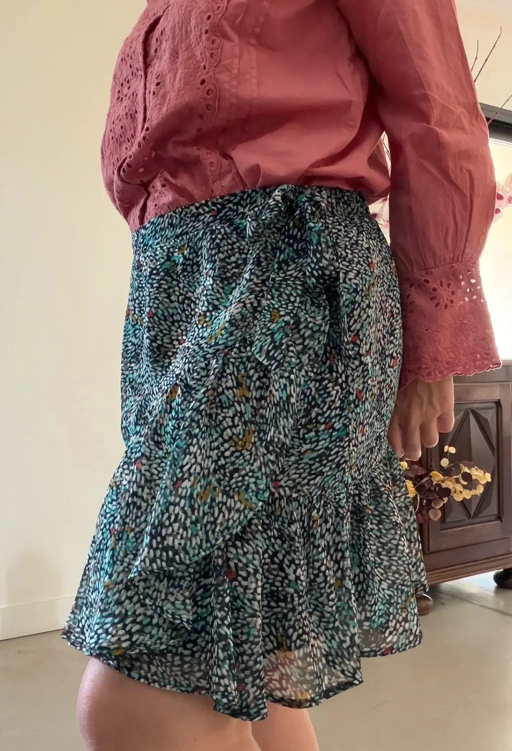 Jupe Naf Naf T44 volantée imprimé bleu vert ceinture à nouer